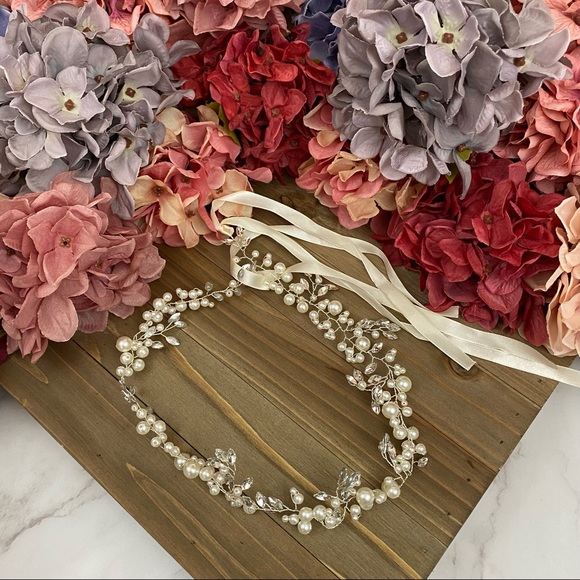 Romantic Crystal Pearl Tiara Headdress Head Chain - Picture 5 of 16